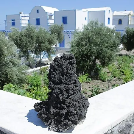 Perissa 2* Agios Georgios (Santorini)