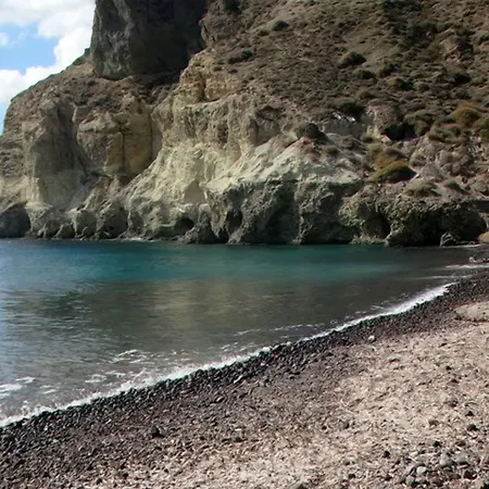 Perissa ホテル 2*