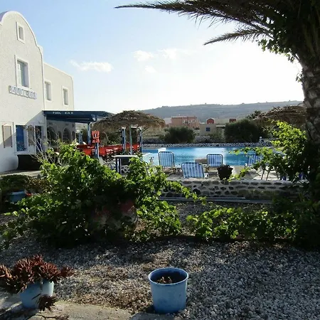 Perissa Hotell 2*