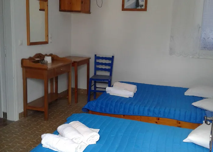 Perissa 2* Agios Georgios (Santorini)