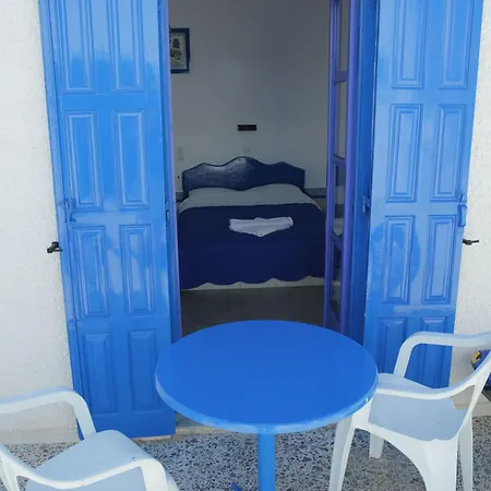 מלון Perissa Agios Georgios (Santorini)