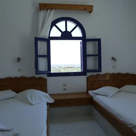 מלון Perissa Agios Georgios (Santorini)