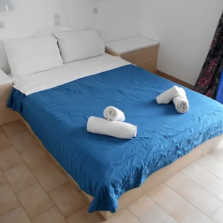 Hotel Perissa 2*