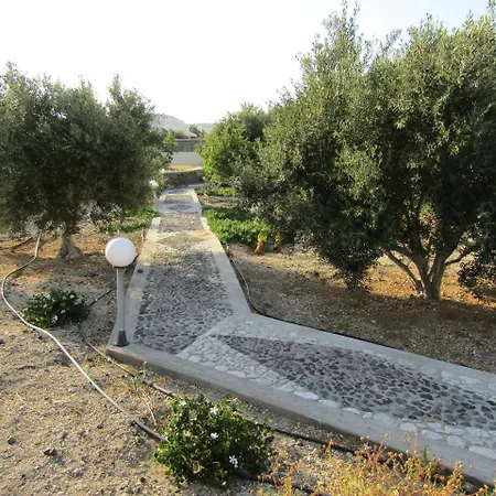 Perissa 2*