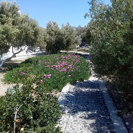 מלון Perissa 2*