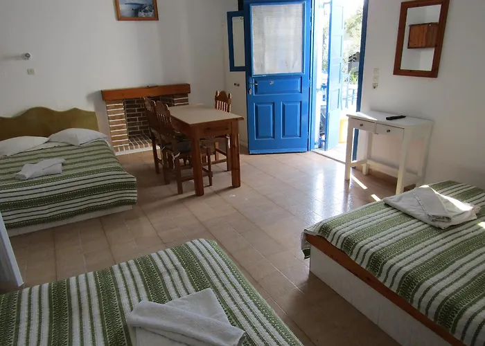 Perissa 2* Agios Georgios (Santorini)