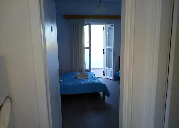 Perissa Otel Agios Georgios (Santorini)